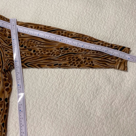 [NOT MICHAEL] Jordan Animal Print Blouse & Camisole Set | Vintage | Flowy - Picture 8 of 13